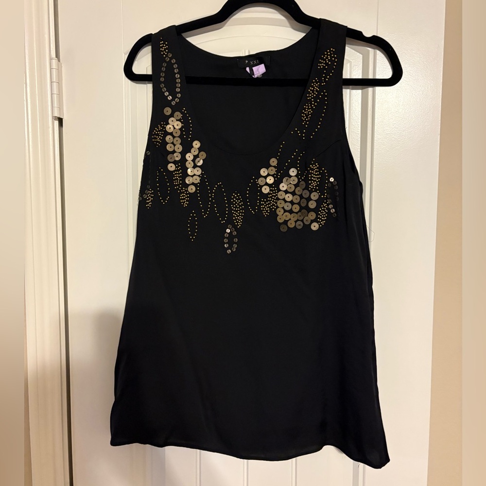 DC EUC Forever 21 Sleeveless Black Dressy Blouse w/Gold Embellishments l Large
